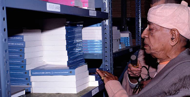 Promotional slide 10